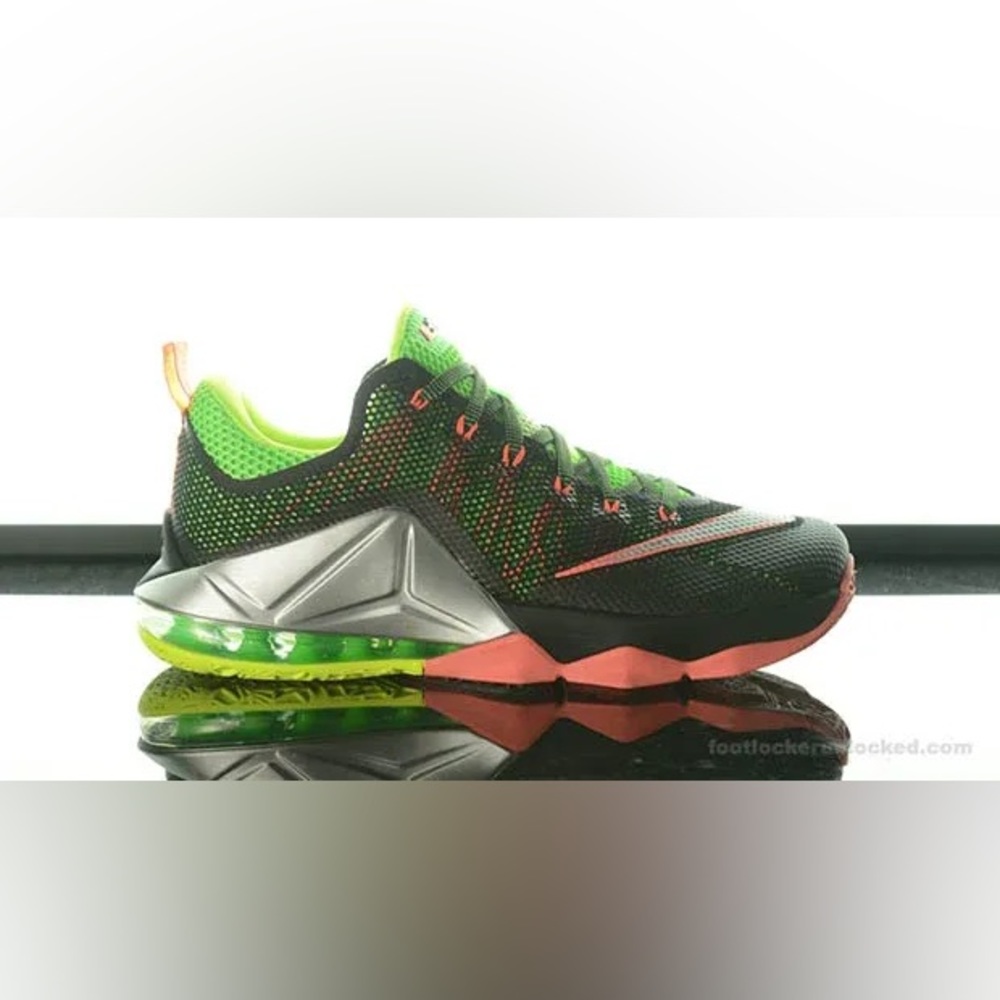 Nike Lebron 12 Low Remix edition excellent condition